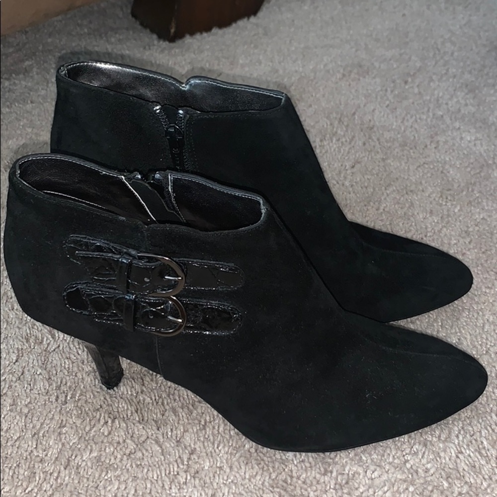 black ankle heels